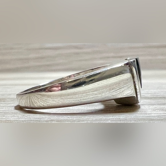 Vintage Designer Signed Movado Sterling Silver Onyx Radius Ring, Size 5.5 - Picture 5 of 10